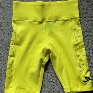 Nike bikershort. Never worn